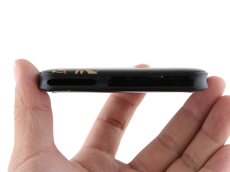 Illustration for article titled Apacer Mega Steno USB Reader Turns Staid Into Style